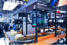 【CeMAT展綜述稿】邁步智能物流,超越行之所及丨海康機(jī)器人在CeMAT展上眾智齊聚,大放異彩!202310241912