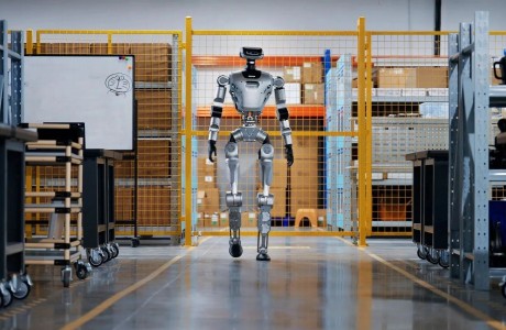 15.8萬起!逐際動力打出全尺寸人形機器人性價比王牌